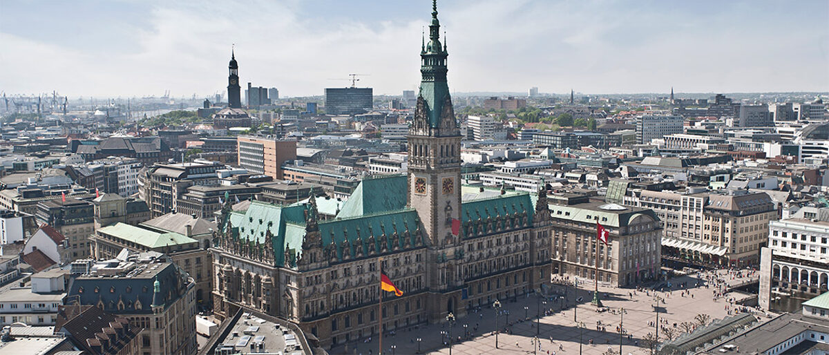Rathaus Hamburg 1140x489-Foto-